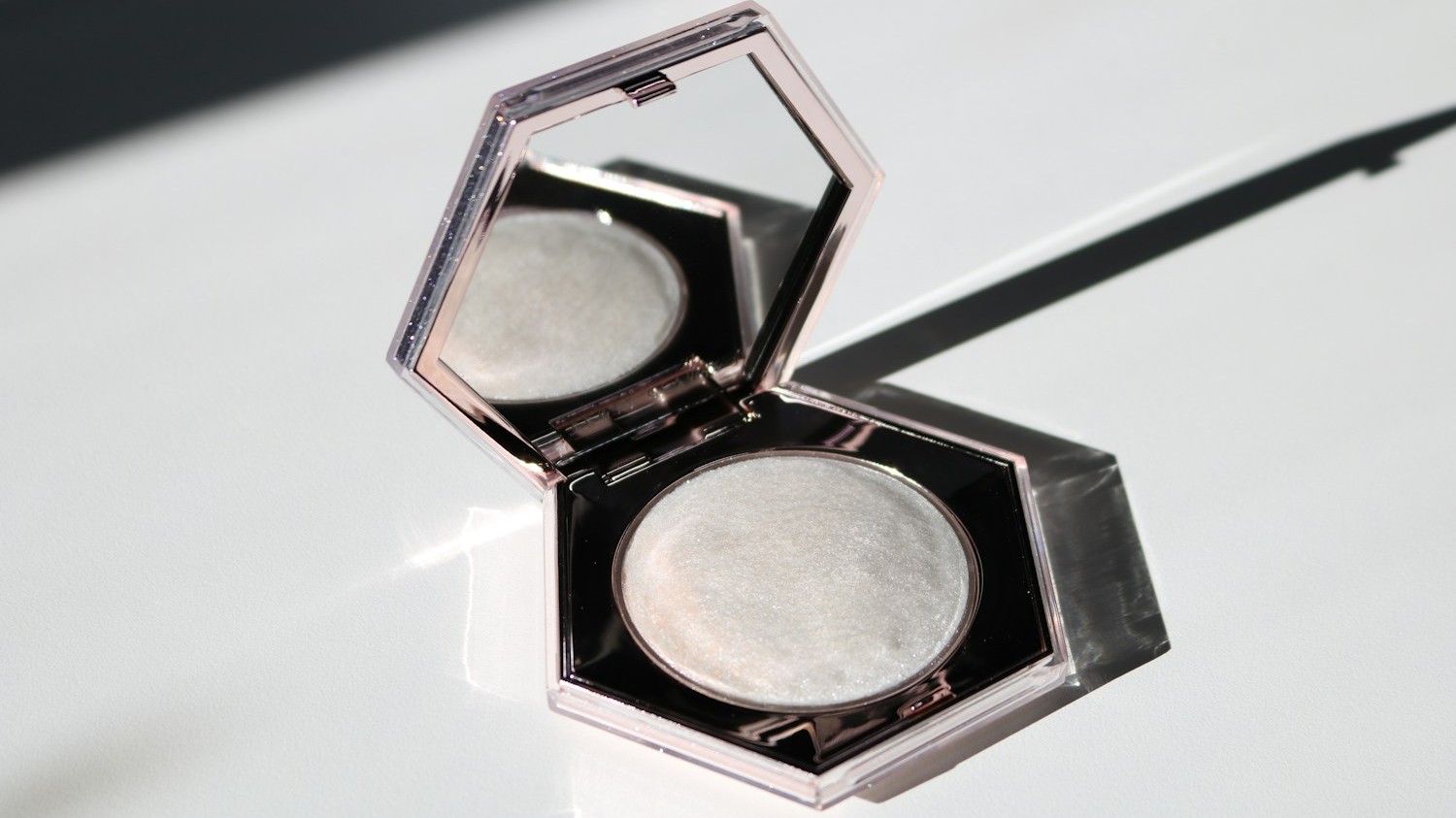 Fenty Beauty : 10 ans d’inclusivité des teints révolutionnaires