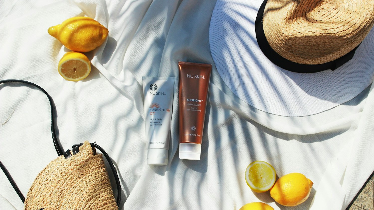 SPF teinté peau foncée : comparatif anti-trace blanche ultime !