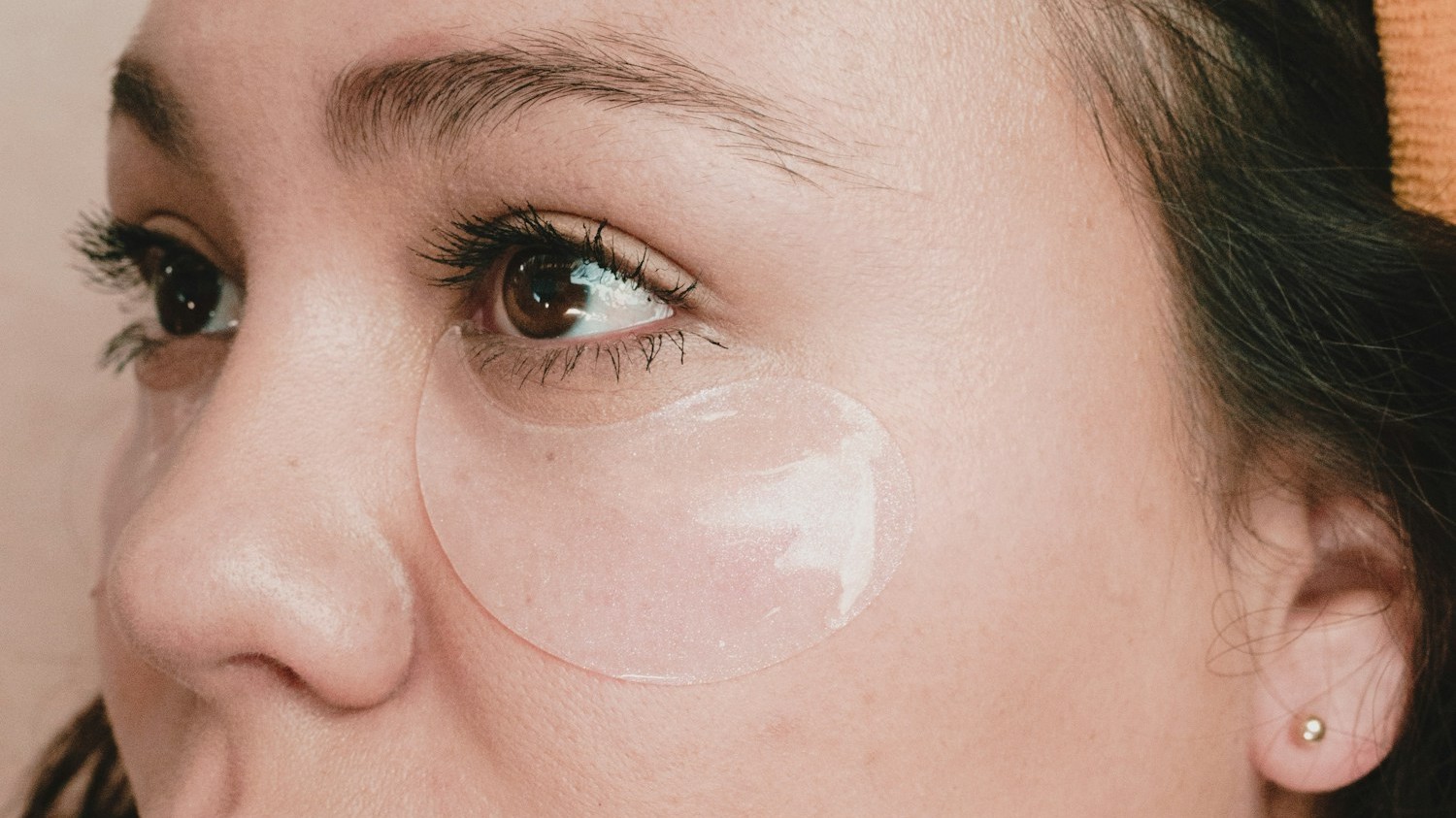 Patchs yeux comparatif : Stop aux crèmes, trouvez votre alternative !